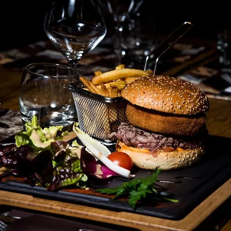 菲奥林住宿加早餐旅馆 3* 拉普拉涅